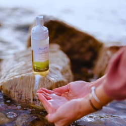 Natural Cleansing Foam – House of Lin 150 ml