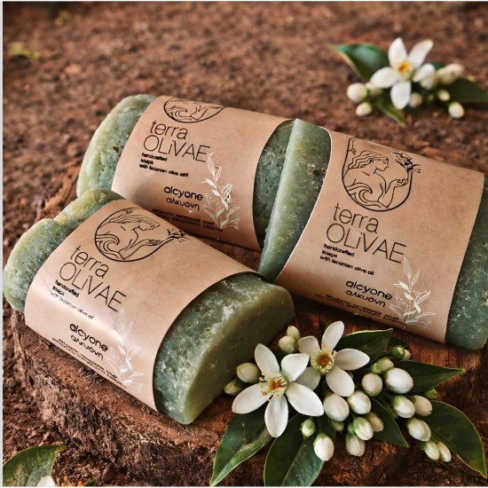 Handcrafted Soap – Rejuvenating & Soothing Action 